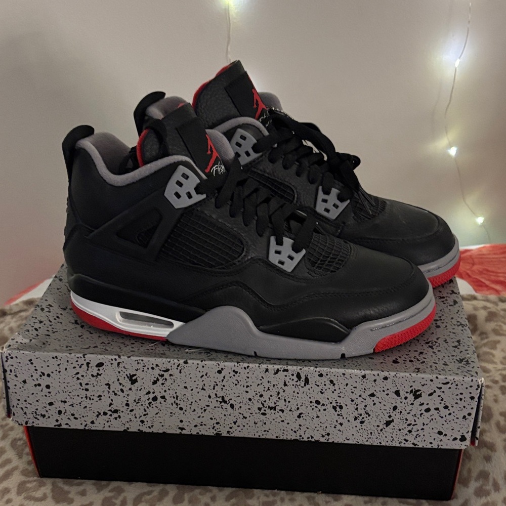 AIR JORDAN 4 retro